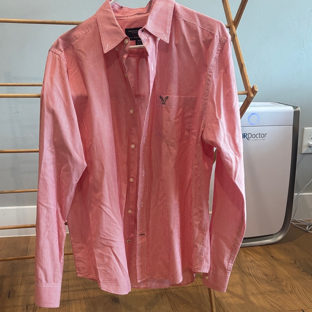 American Eagle Outfitters Men's Pink Fine-Stripe Button Down Shirt, Athletic fit
